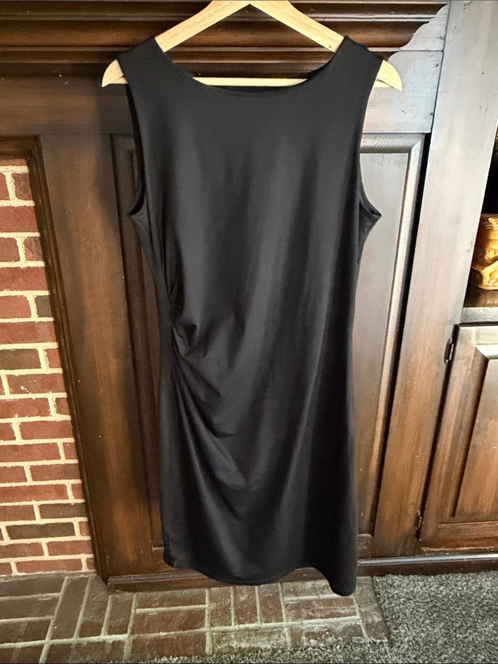 J Mclaughlin dress with side ruching sz Medium